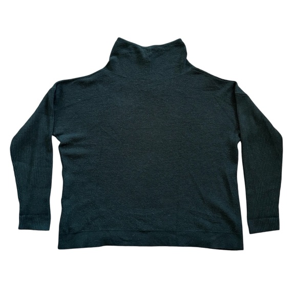 Pendleton Women’s Forest Green 100% Cashmere Knit Sweater with Cowl Neck - Picture 7 of 10